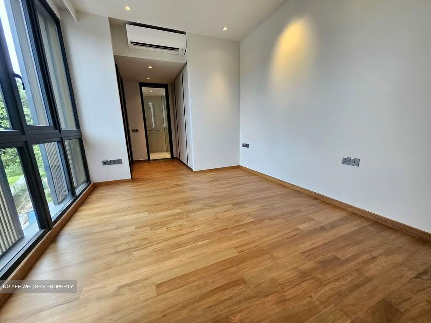 Greenbank Park (D21), Semi-Detached #545947081